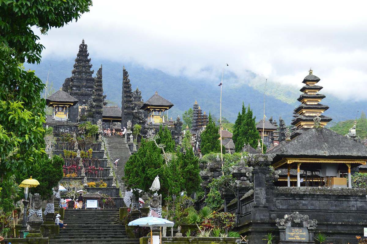 Spesial East Bali Tour Full Package
