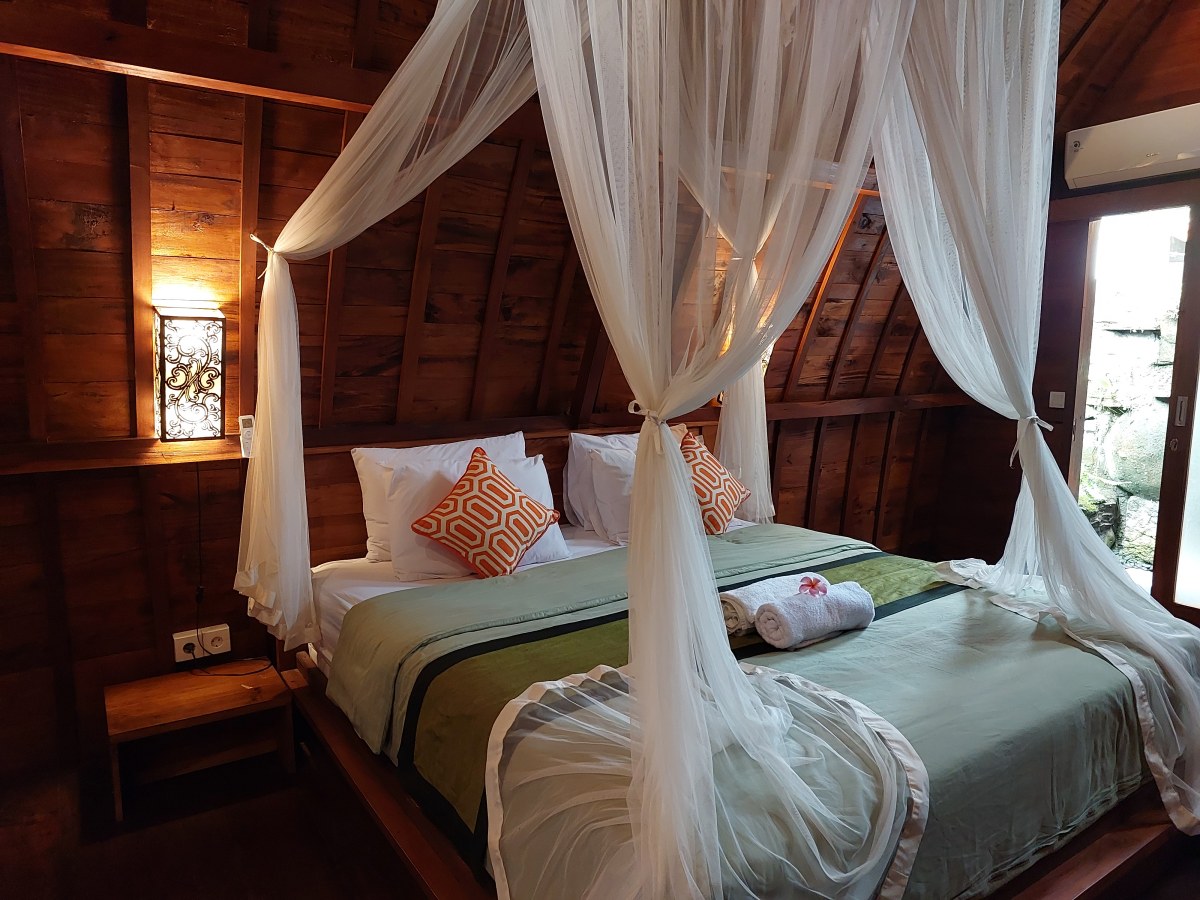 Shivananda Antique Villas
